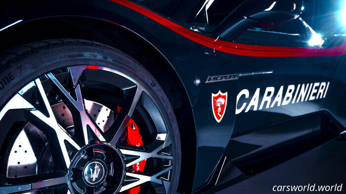 C'è un nuovo contendente per l'auto di polizia più cool del mondo | Carscoops